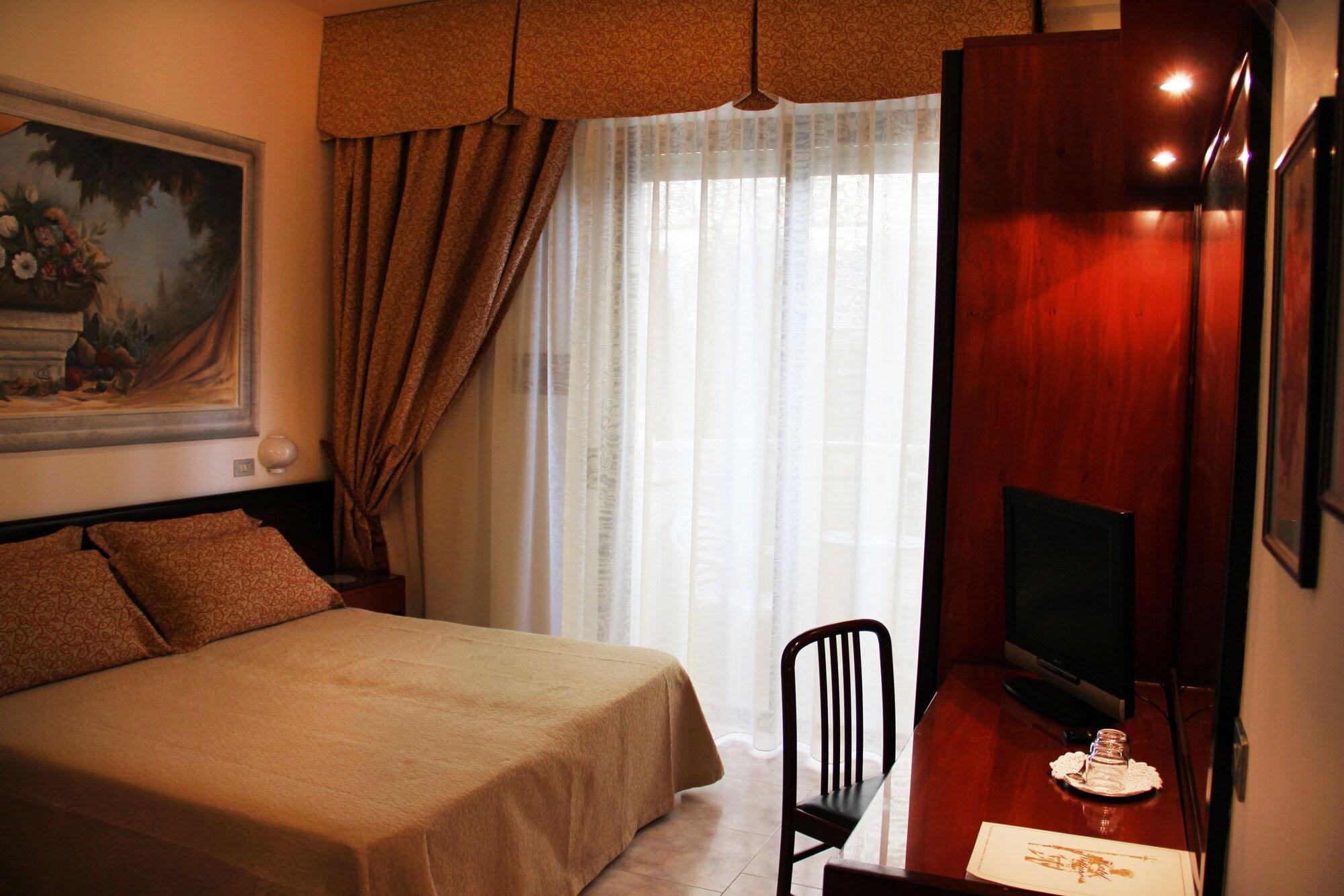 Hotel Nettuno Червія Екстер'єр фото