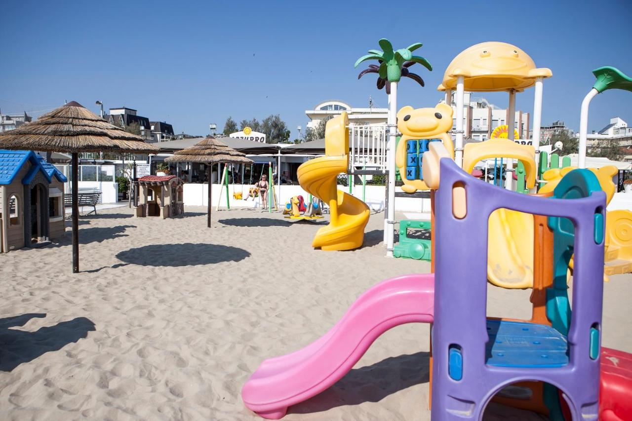 Hotel Nettuno Червія Екстер'єр фото
