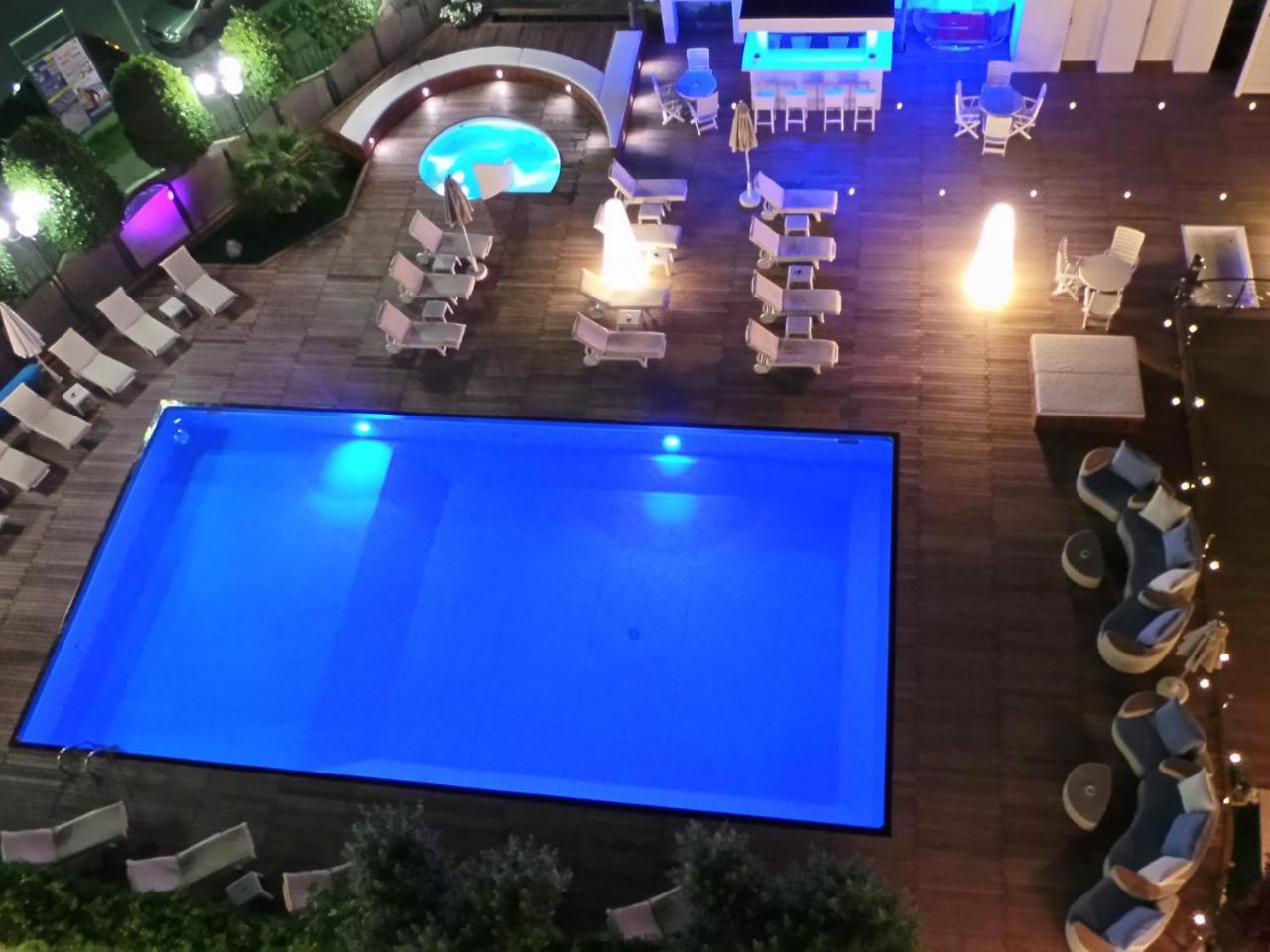 Hotel Nettuno Червія Екстер'єр фото
