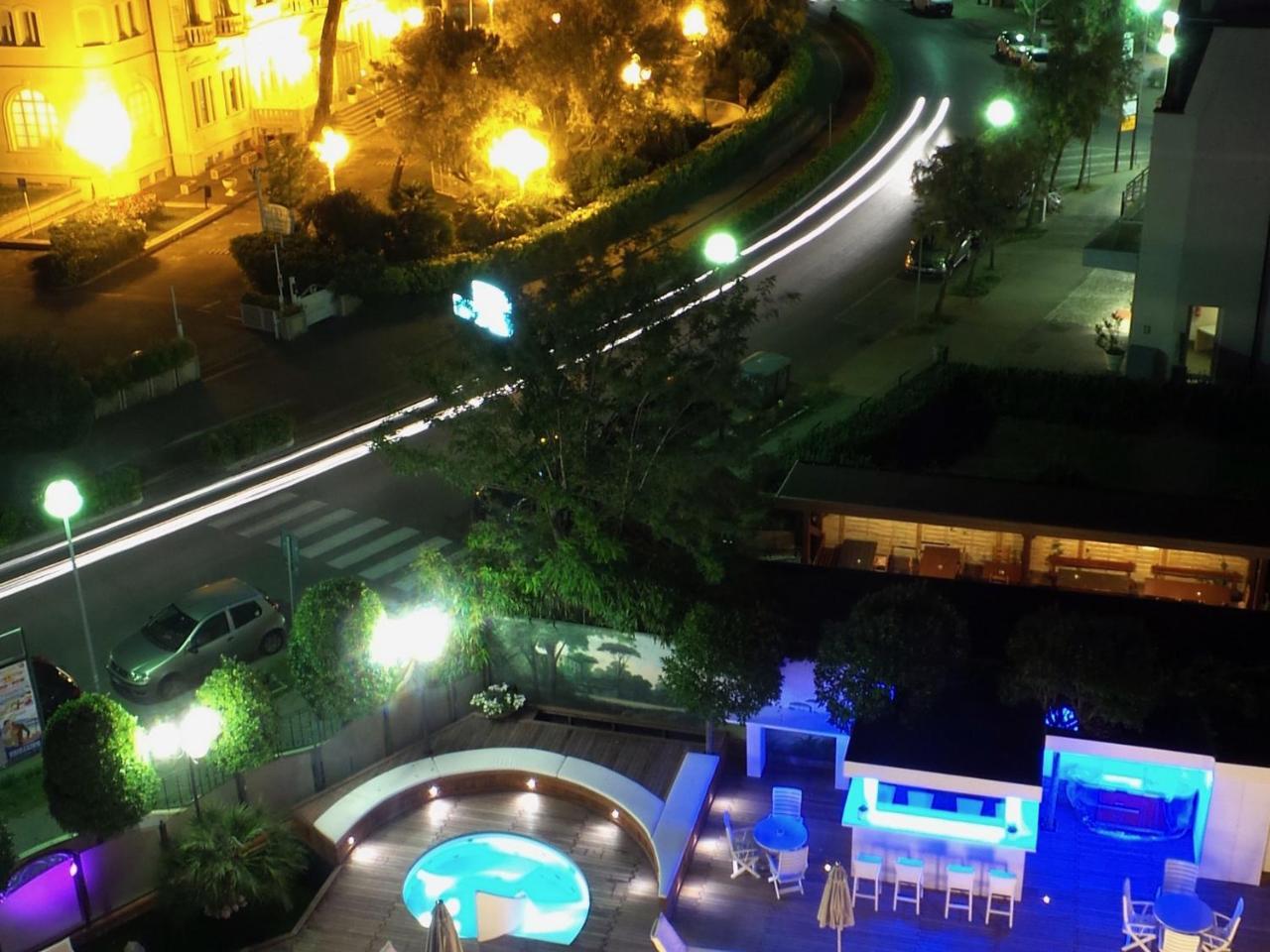 Hotel Nettuno Червія Екстер'єр фото