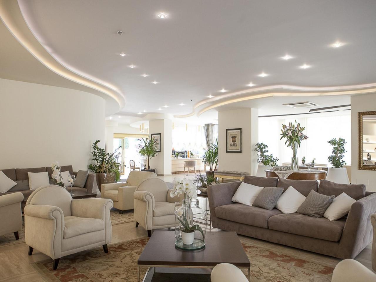 Hotel Nettuno Червія Екстер'єр фото